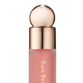 Tekutá mini tvářenka Soft Pinch, Rare Beauty, 520 Kč, odstín Hope, prodává Sephora
