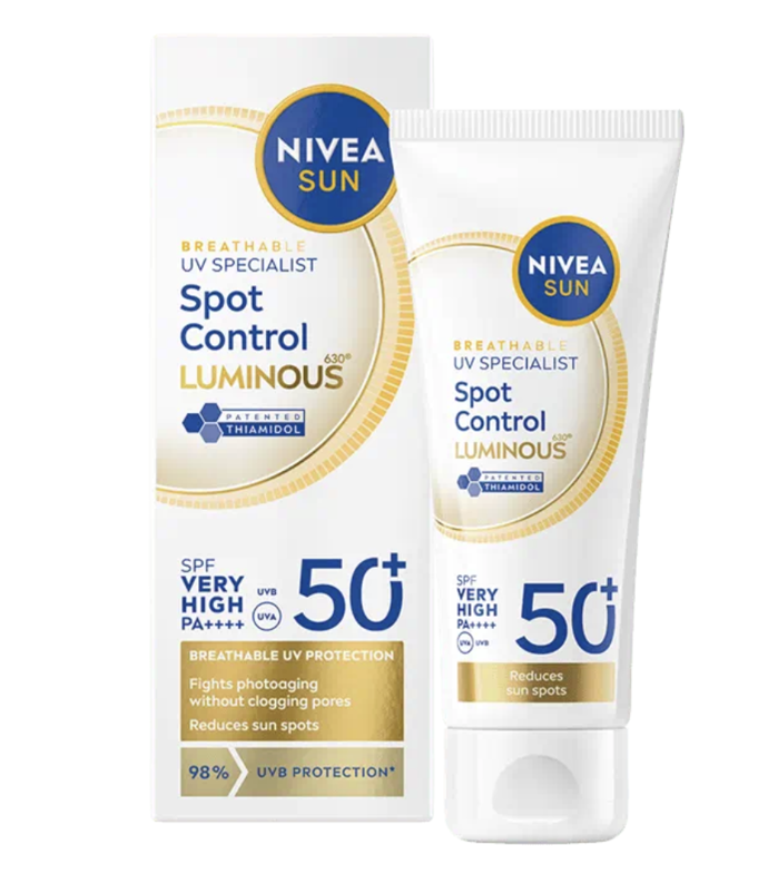 Pleťový krém Anti-Age Q10 SPF 50+ poskytuje okamžitou a velmi vysokou ochranu proti UVA/UVB záření, modrému světlu a volným radikálům. 349 Kč
Pleťový krém Anti-Age Q10 SPF 50+ poskytuje okamžitou a velmi vysokou ochranu proti UVA/UVB záření, modrému světlu a volným radikálům. 349 Kč