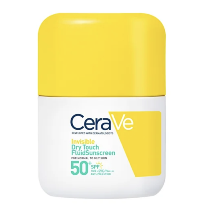 Lehký zmatňující fluid SPF50+ od CeraVe pro normální až mastnou pleť. Poskytuje sluneční ochranu, nezatěžuje pleť a udržuje ji matnou. Obsahuje ceramidy a niacinamid. 549 Kč
Lehký zmatňující fluid SPF50+ od CeraVe pro normální až mastnou pleť. Poskytuje sluneční ochranu, nezatěžuje pleť a udržuje ji matnou. Obsahuje ceramidy a niacinamid. 549 Kč