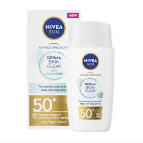 Lehký krém na opalování Nivea Derma Clear Skin SPF 50+, Nivea, 399 Kč (40 ml), prodává dm drogerie 
