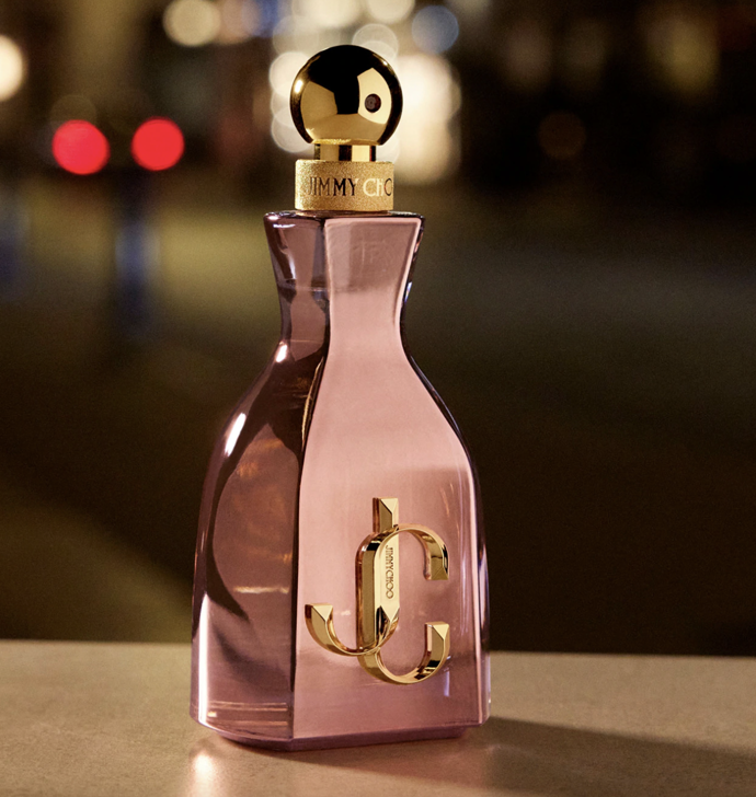 Parfémovaná voda Jimmy Choo, I Want Choo With Love, 2 590 Kč (50 ml), prodává Sephora
