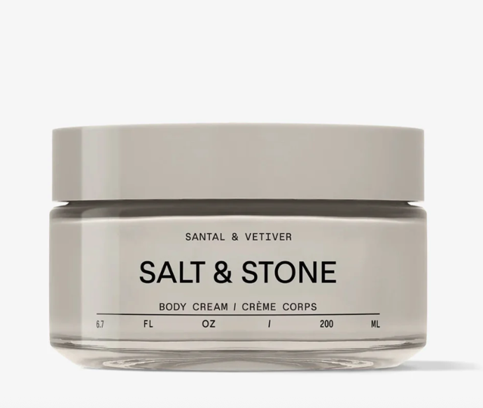 Bohatý tělový krém Salt & Stone, 1 090 Kč (200 ml), prodává Beloved Shop
