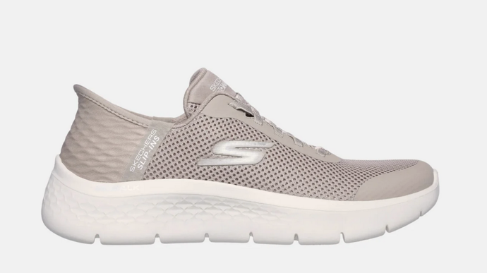 Tenisky Skechers Go Walk Flex - Grand Entry. Díky prodyšnému svršku a funkcím, které stabilizují nohu a poskytují odpružení, si každý krok užijete s lehkostí.1899 Kč
