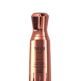 Stylingový sprej pro lesk, péči a ochranu před krepatěním Diamong Glass Ultimate, Neqi, 314 Kč (180 ml), prodává Pulse of Beauty
Stylingový sprej pro lesk, péči a ochranu před krepatěním Diamong Glass Ultimate, Neqi, 314 Kč (180 ml), prodává Pulse of Beauty