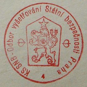 Archivní materiály ukazují, jak důležitou roli hráli tajní spolupracovníci. Důvěra mezi lidmi se rozpadala, protože nikdo nevěděl, kdo skutečně stojí na které straně.
