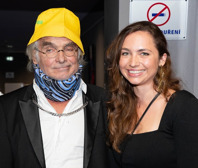 Oldřich se svou nemanželskou dcerou Elizabeth
Oldřich se svou nemanželskou dcerou Elizabeth