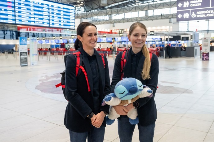 Martina s partnerkou Nikolou před odletem na olympiádu
