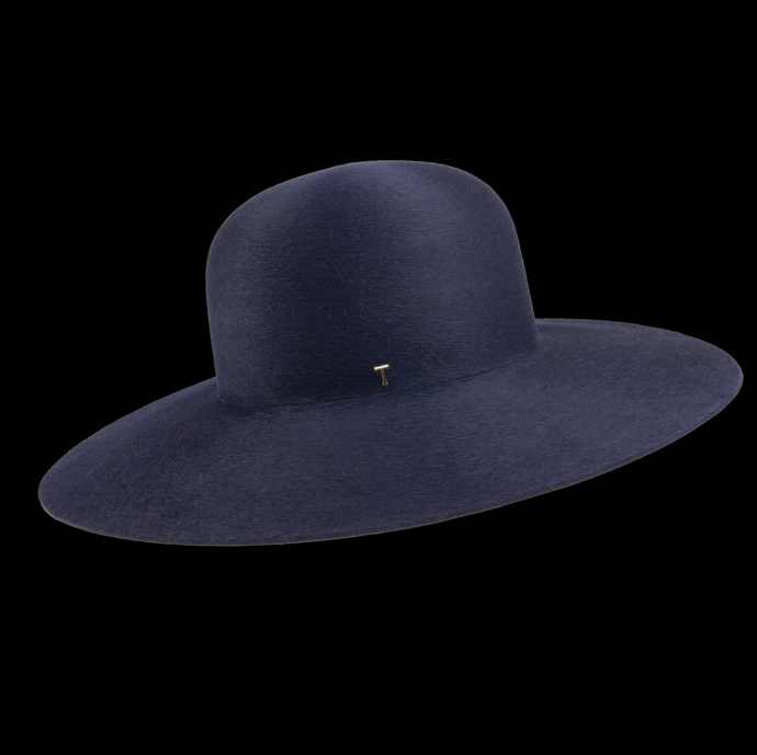 Navy klobouk, Tonak, 3500 Kč
