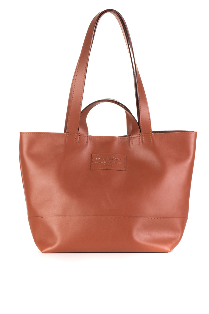 .about leather., 8500 Kč
