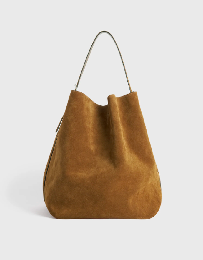 Toteme Belted Suede, 950 eur
