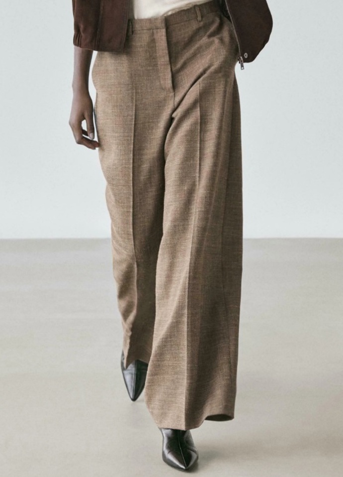 Áčkové kalhoty s puky, Massimo Dutti, 2 999 Kč
