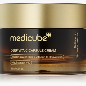 Rozjasňující krém pro pleť s hyperpigmentací s vitamínem C, Medicube, 609 Kč
