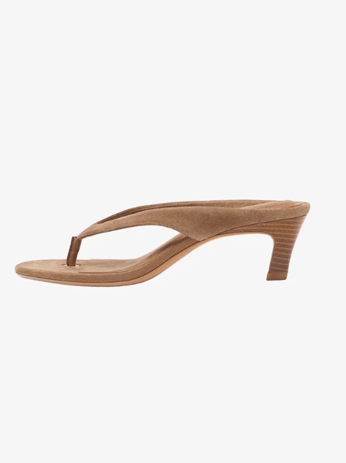 Elegantní žabky, Stradivarius, 999 Kč
