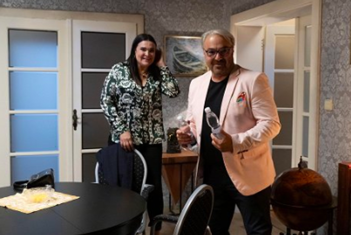 Martin hraje s Mahulenou Bočanovou dlouhé roky v Ordinaci v růžové zahradě
Martin hraje s Mahulenou Bočanovou dlouhé roky v Ordinaci v růžové zahradě