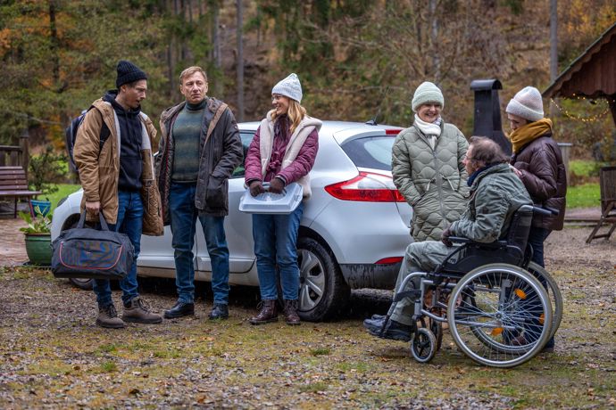 Nekonečný seriál Ulice sleduje dramatické osudy několika rodin žijících v sousedství
