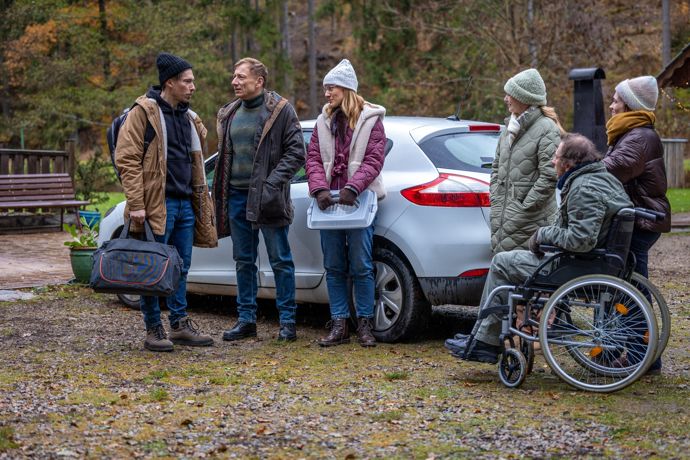 Nekonečný seriál Ulice sleduje dramatické osudy několika rodin žijících v sousedství
