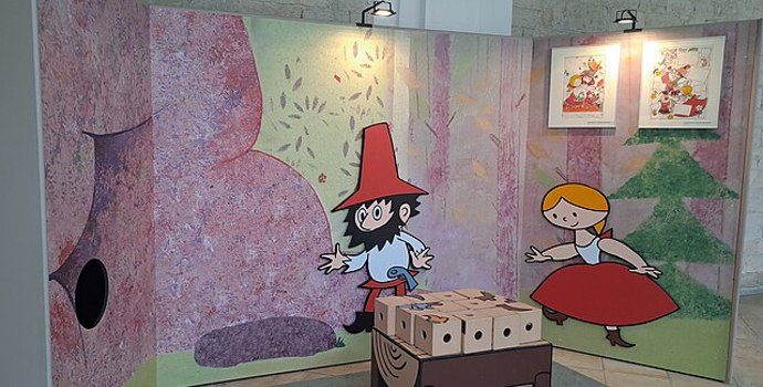 Každá pohádka měla svůj jedinečný styl, který si diváci snadno zapamatovali i po letech. Právě v jednoduchosti a nápaditosti spočívalo jejich kouzlo.
Každá pohádka měla svůj jedinečný styl, který si diváci snadno zapamatovali i po letech. Právě v jednoduchosti a nápaditosti spočívalo jejich kouzlo.
