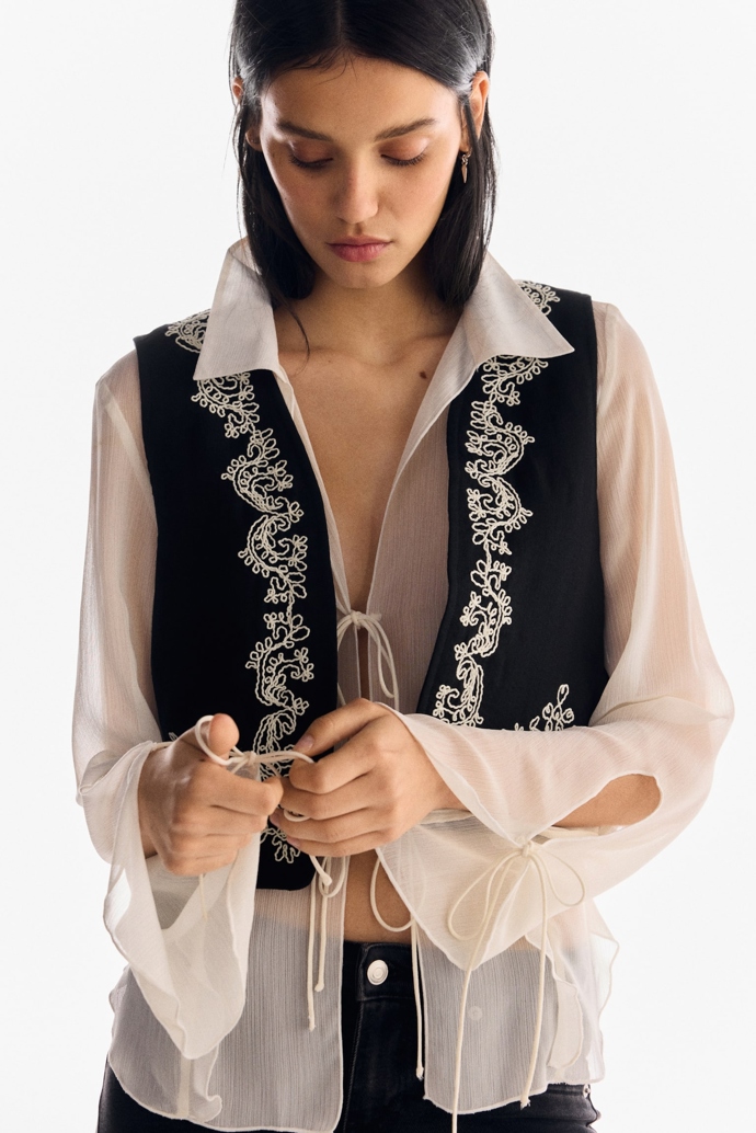 Vesta, H&M, 739 Kč
Vesta, H&M, 739 Kč