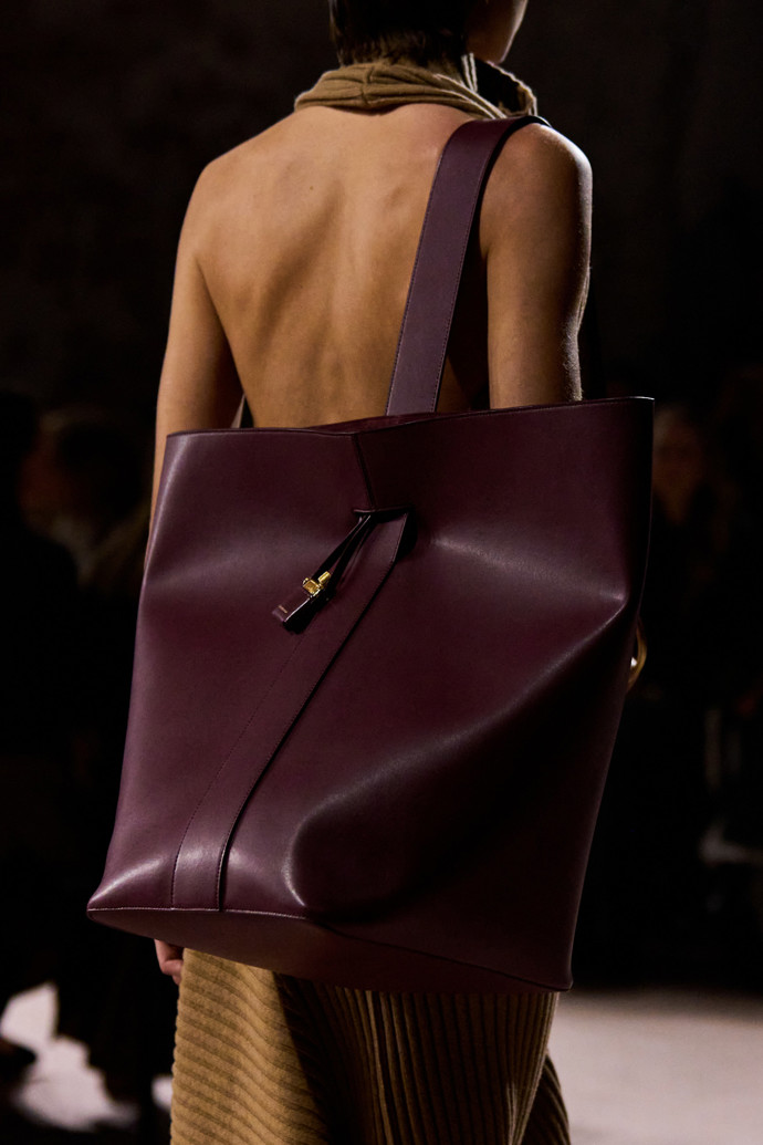 Victoria Beckham podzim/zima 2025-2026
Victoria Beckham podzim/zima 2025-2026