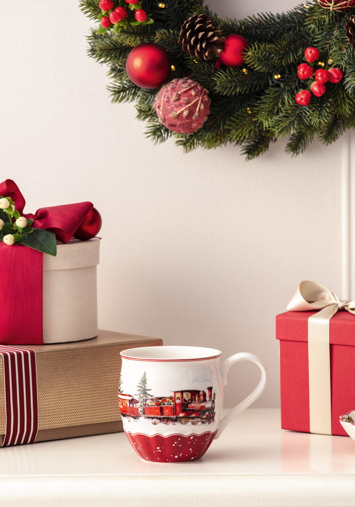 Villeroy & Boch, Hrnek Annual Christmas Edition 2025, 0,38 l, Potten & Pannen - Staněk, 835 Kč
