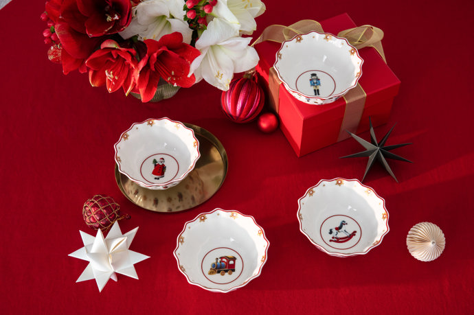 Villeroy & Boch, Sada vánočních misek Toy's Delight, výroční edice, 4 ks, Potten & Pannen - Staněk, 2 800 Kč
