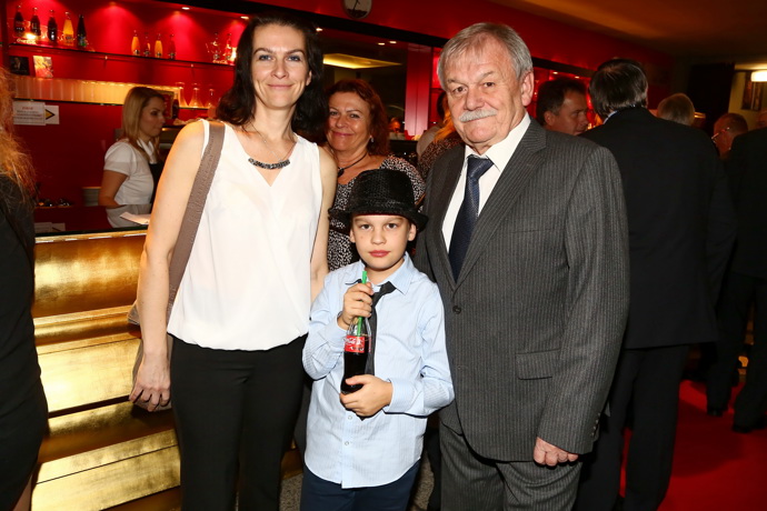 Karel se dočkal nejmladšího potomka skoro v šedesáti letech
Karel se dočkal nejmladšího potomka skoro v šedesáti letech