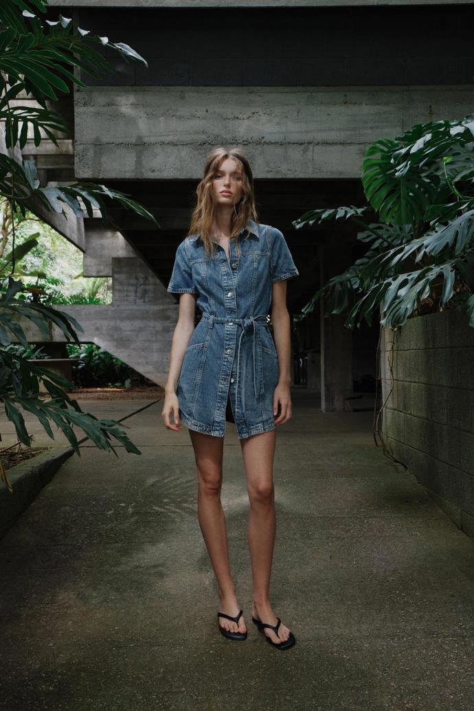 Džínové košilové šaty, Zara, 849 Kč
