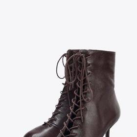 Zara, 1799 Kč
Zara, 1799 Kč