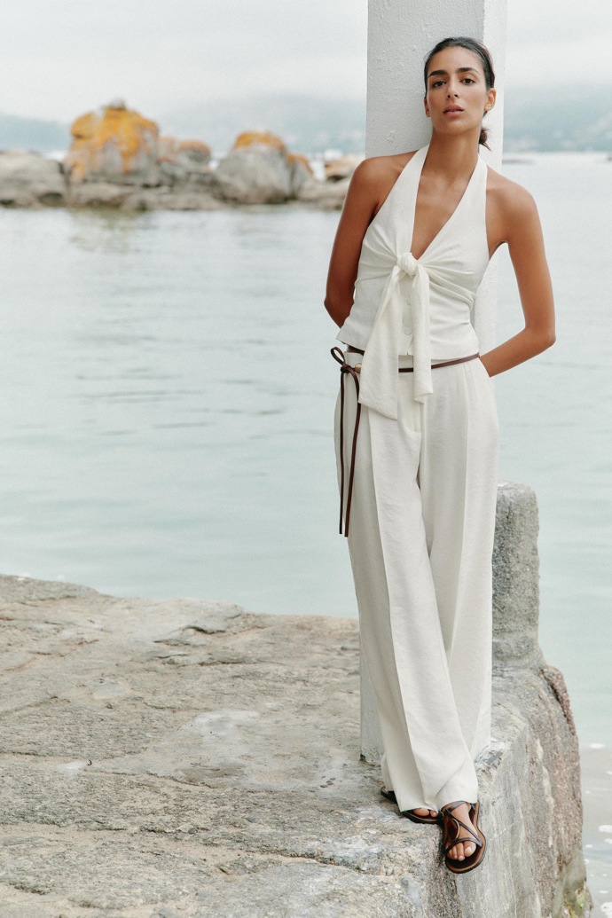 Kalhoty, Zara, 849 Kč
Kalhoty, Zara, 849 Kč