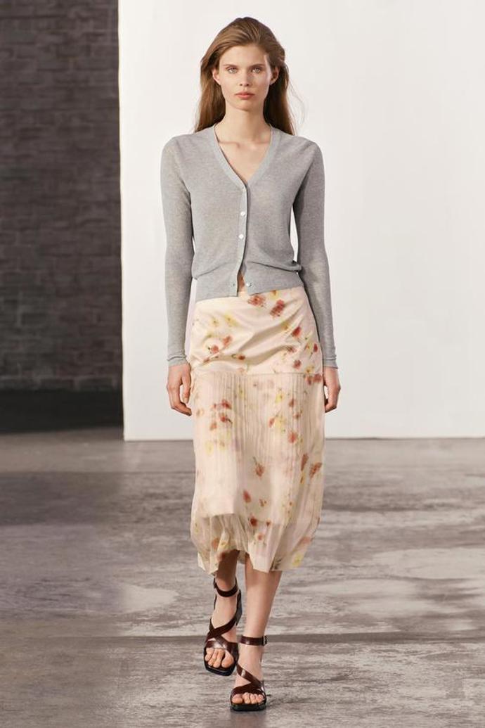 Zara 1399 Kč
Zara 1399 Kč