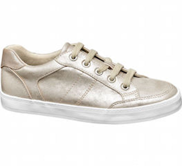 Deichmann, 699 Kč