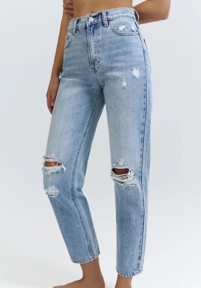 Džíny s vysokým pasem, PULL&BEAR, 699 Kč
