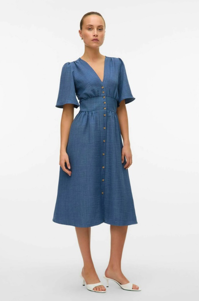 Áčkové šaty, Vero Moda, 1 149 Kč

