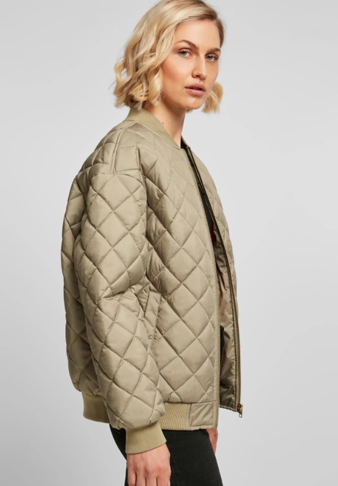 Prošívaný bomber, Urban Classics, od 700 Kč
