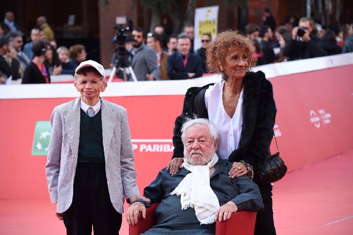 Fantozziho dceru hrál ve skutečnosti muž s genetickou vadou.