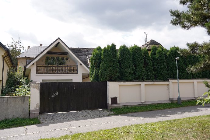 Olga Menzelová si na dům vzala hypotéku 20 milionů.