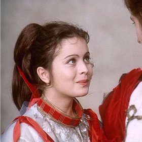 V pohádce Malá mořská víla z roku 1976 hrály obě sestry