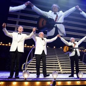 Terry Jones prohrál boj se vzácným druhem demence.