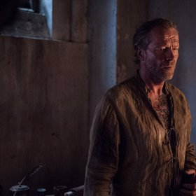 Iain Glen, který hrál Joraha Mormonta ve Hře o trůny, bude na Comic-Conu.