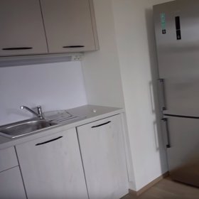 Lednička Týnuš Třešničkové.