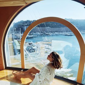 Na něco takového by normální smrtelníci šetřili skutečně dlouho.