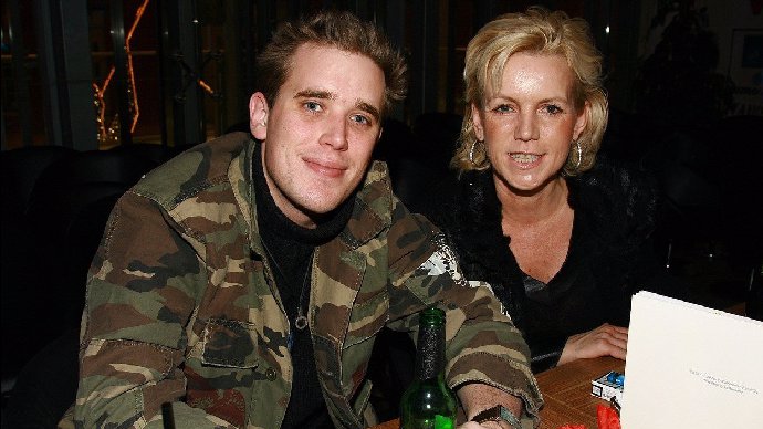 Hana Krampolová s nevlastním synem Jiřího Krampola Martinem (2007).