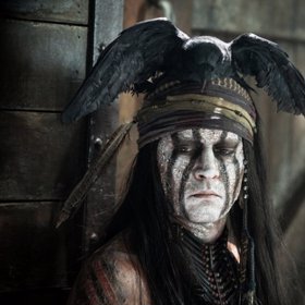 Johnny Depp má geny pro to, aby hrál indiány.