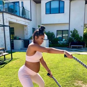 Chce si udržet pevnou postavu.