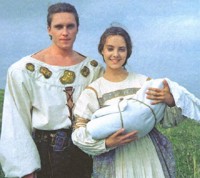 Hlavní představitelé pohádky Sedmero krkavců (1993).