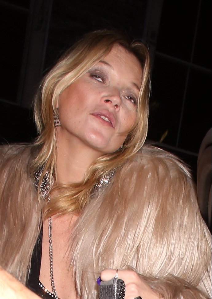 Kate Moss mívala problémy s alkoholem.