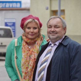 Milada chvíli randila s Lumírem.