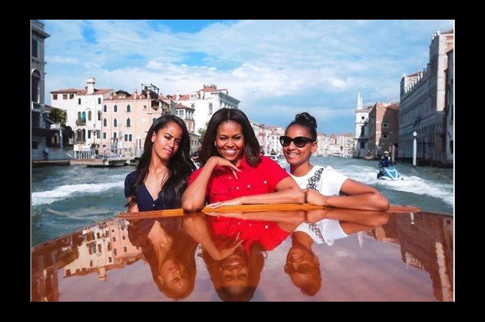 Michelle Obama s dcerami.