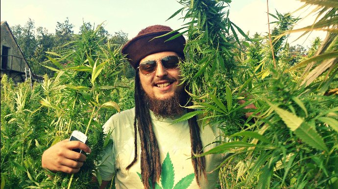 Na konci srpna vystoupil na prvním ročníku vlastního reggae festivalu v podhůří Krkonoš.