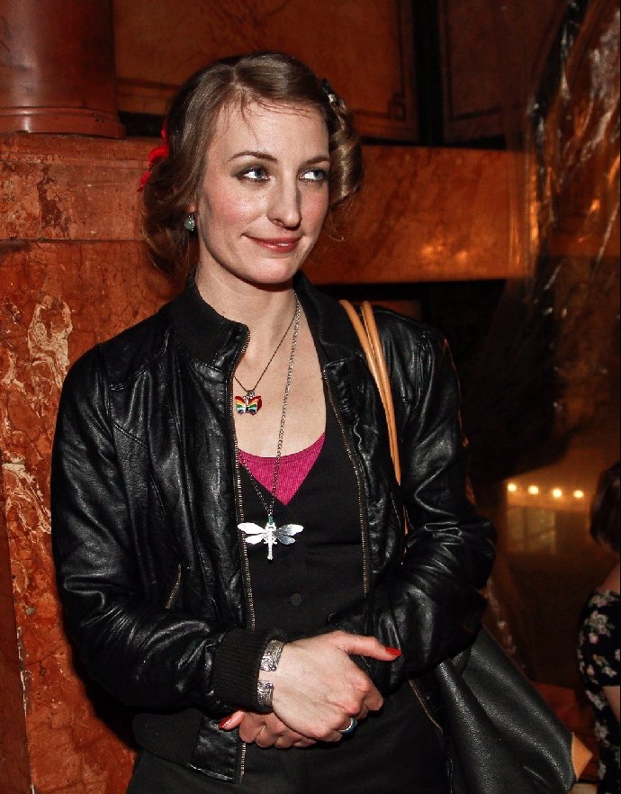 Anna Polívková zamlada.